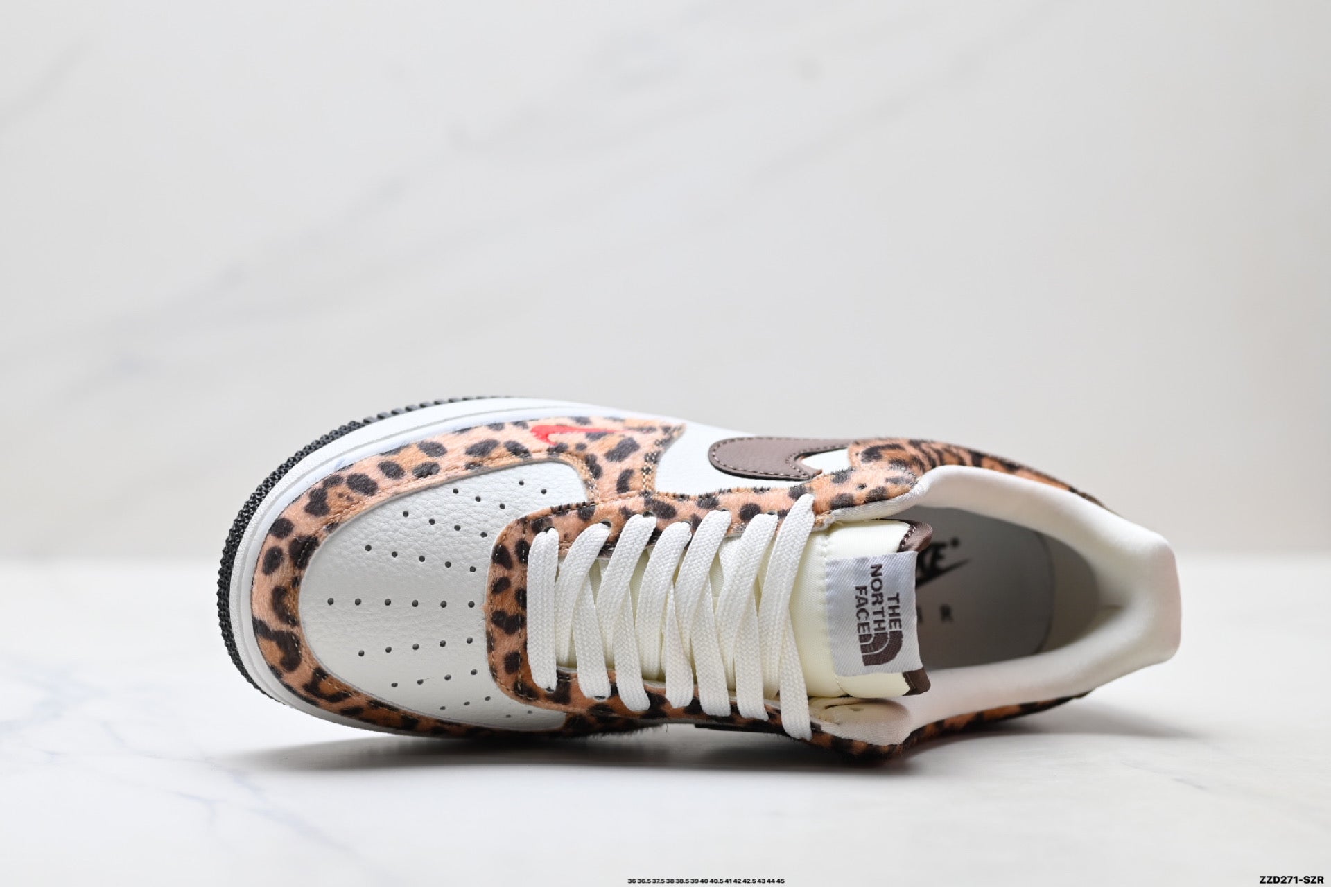 Nike Air Force 1 '07 LV8 – Low Top Sneaker WY0655-118