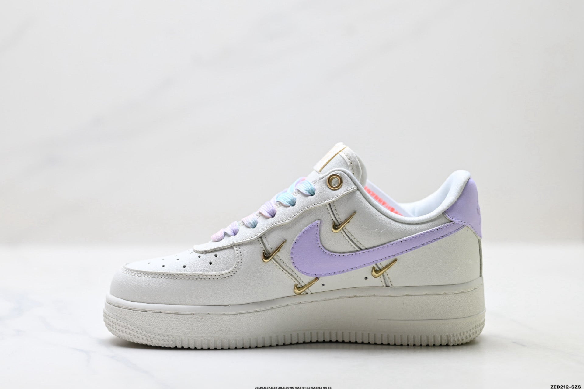 Nike Air Force 1 '07 LV8 – Low Top Sneaker  FV3654-511