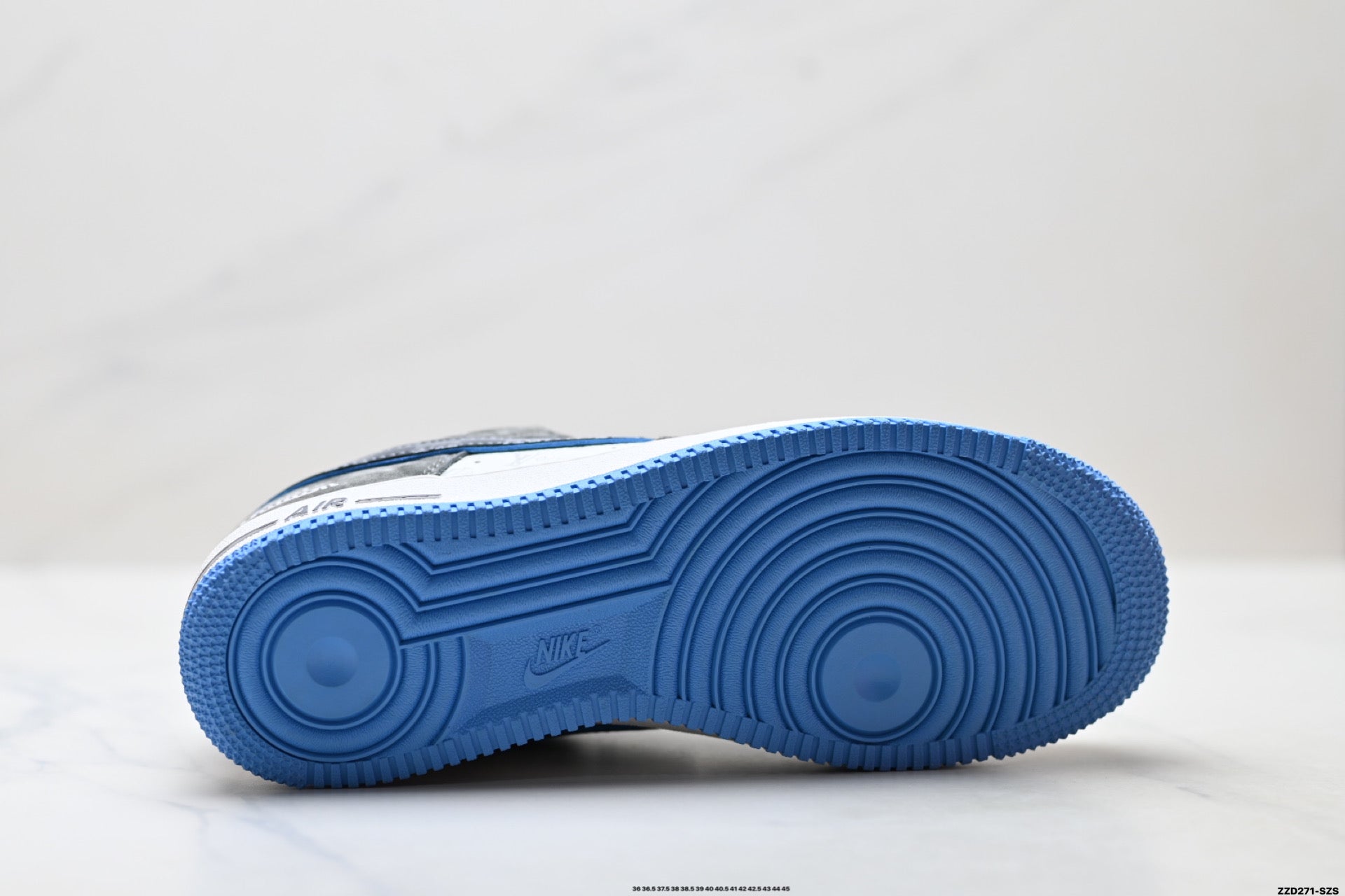 Nike Air Force 1 '07 LV8 – Low Top Sneaker WY0655-111