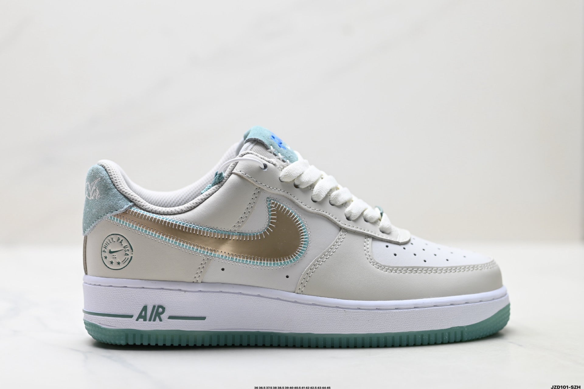 Nike Air Force 1 '07 LV8 – Low Top Sneaker IV6205-104