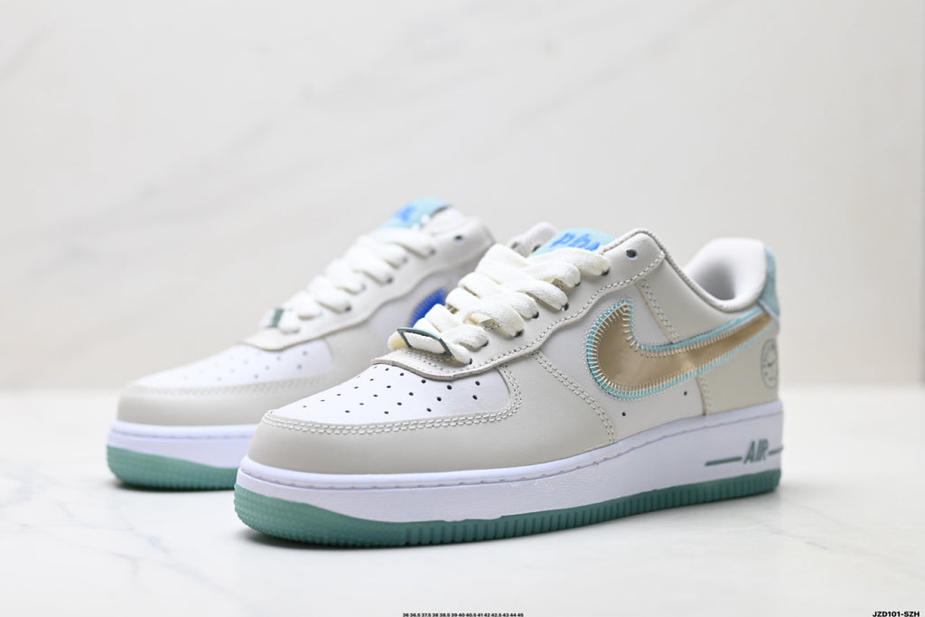 Nike Air Force 1 '07 LV8 – Low Top Sneaker IV6205-104