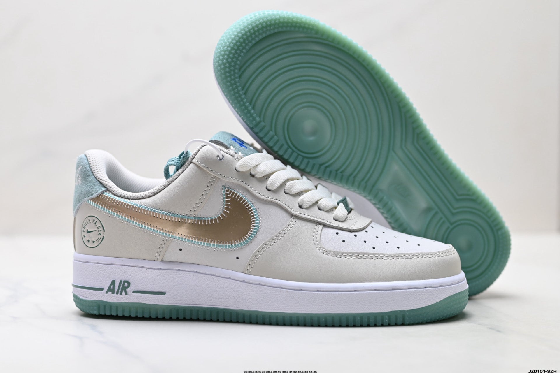 Nike Air Force 1 '07 LV8 – Low Top Sneaker IV6205-104