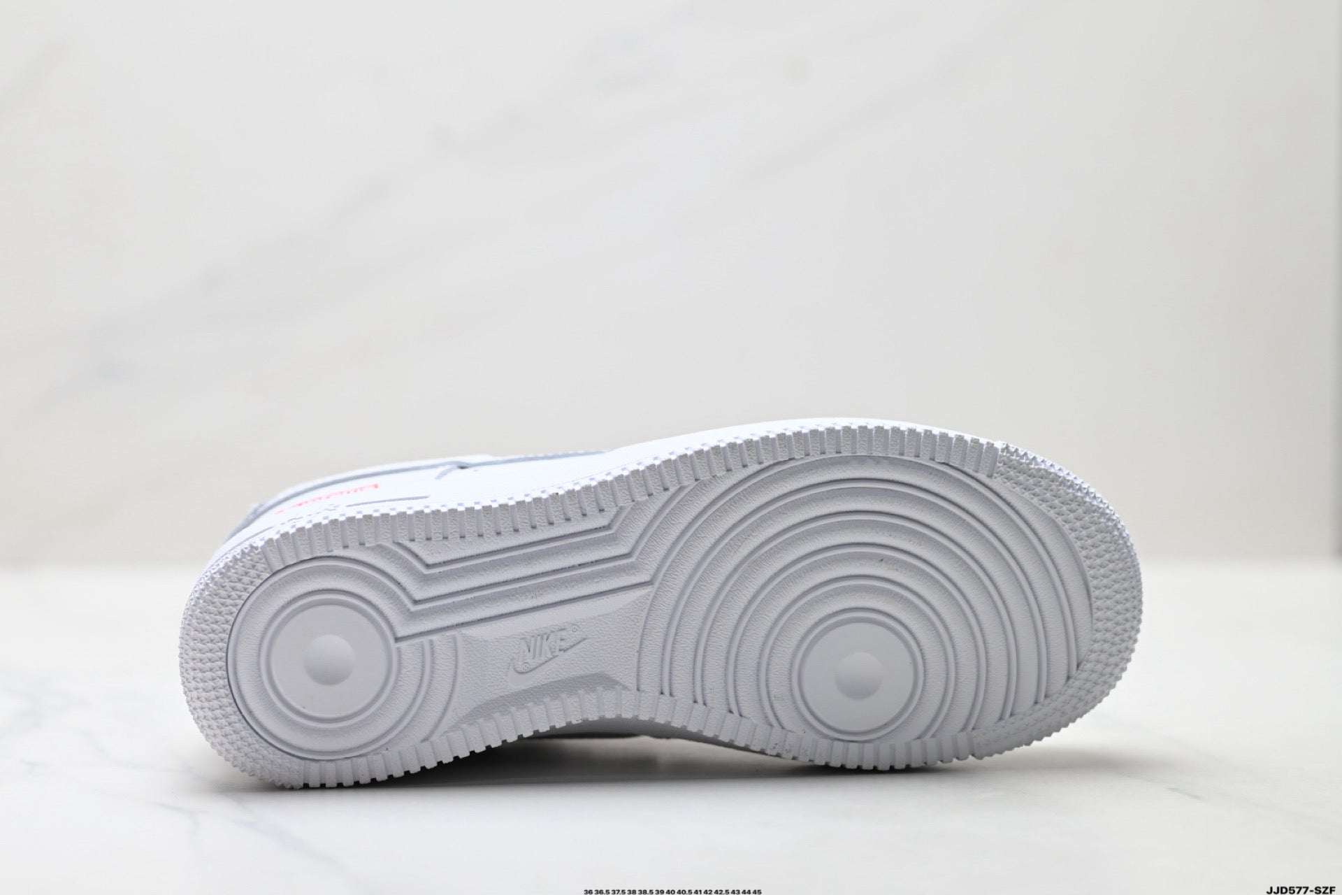 Nike Air Force 1 '07 – Low Top Classic Sneaker CU9225-100