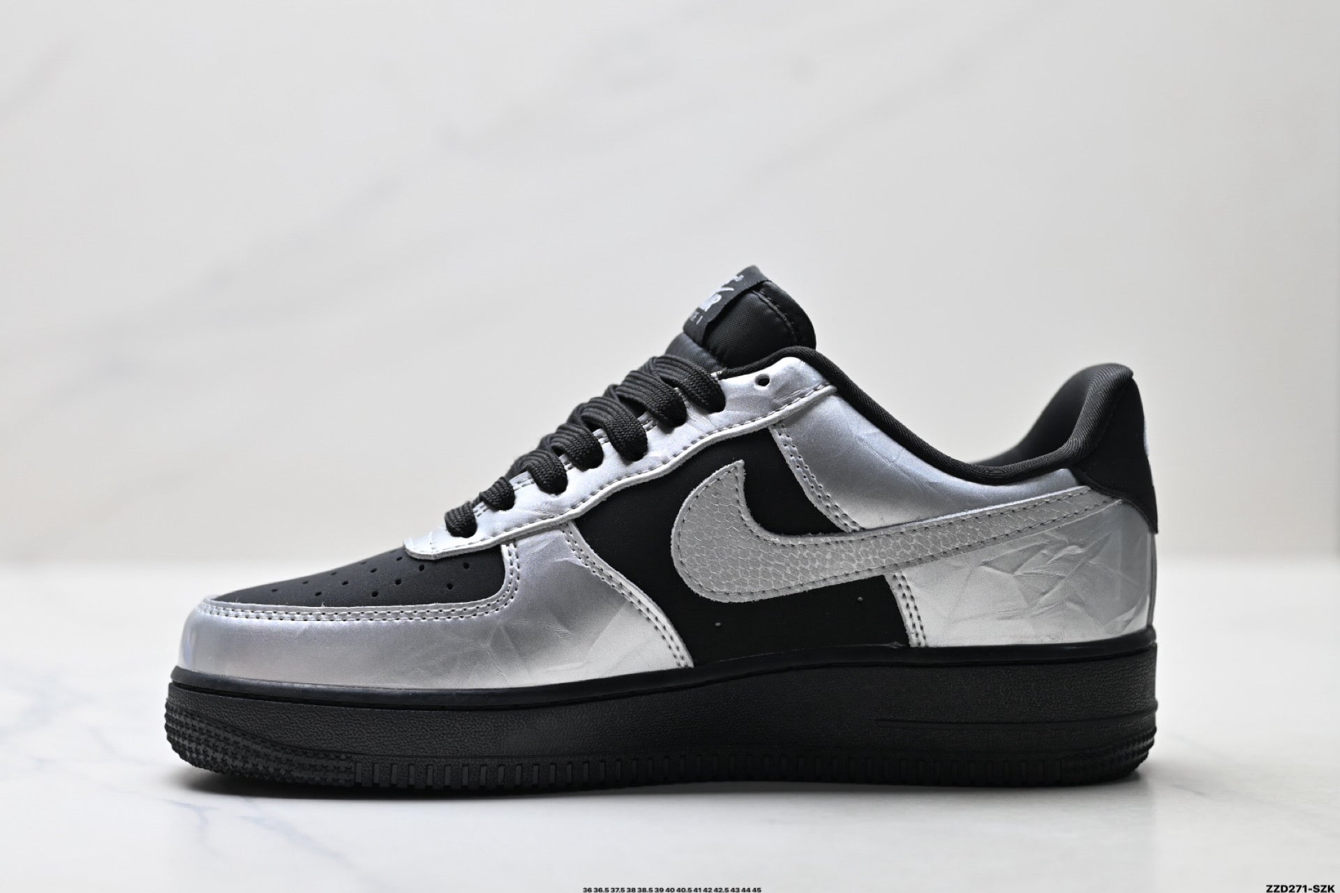 Nike Air Force 1 '07 – Low Top Classic Sneaker RJ1988-008