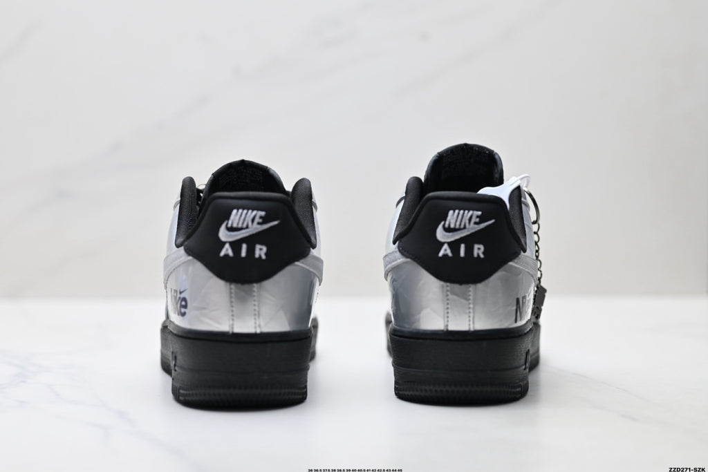 Nike Air Force 1 '07 – Low Top Classic Sneaker RJ1988-008