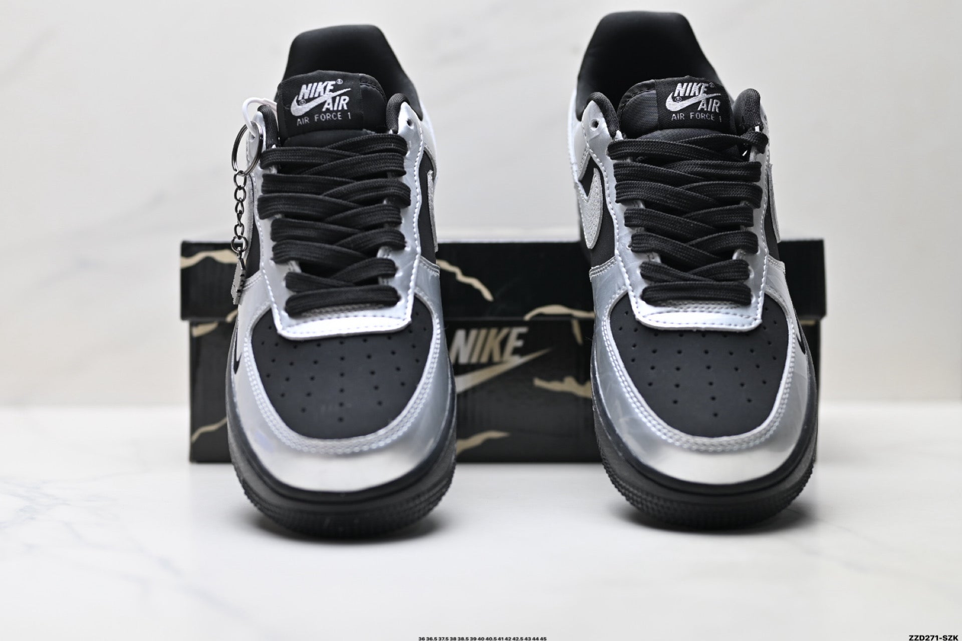 Nike Air Force 1 '07 – Low Top Classic Sneaker RJ1988-008