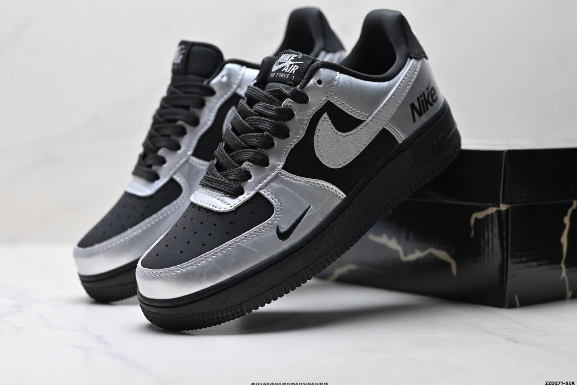Nike Air Force 1 '07 – Low Top Classic Sneaker RJ1988-008