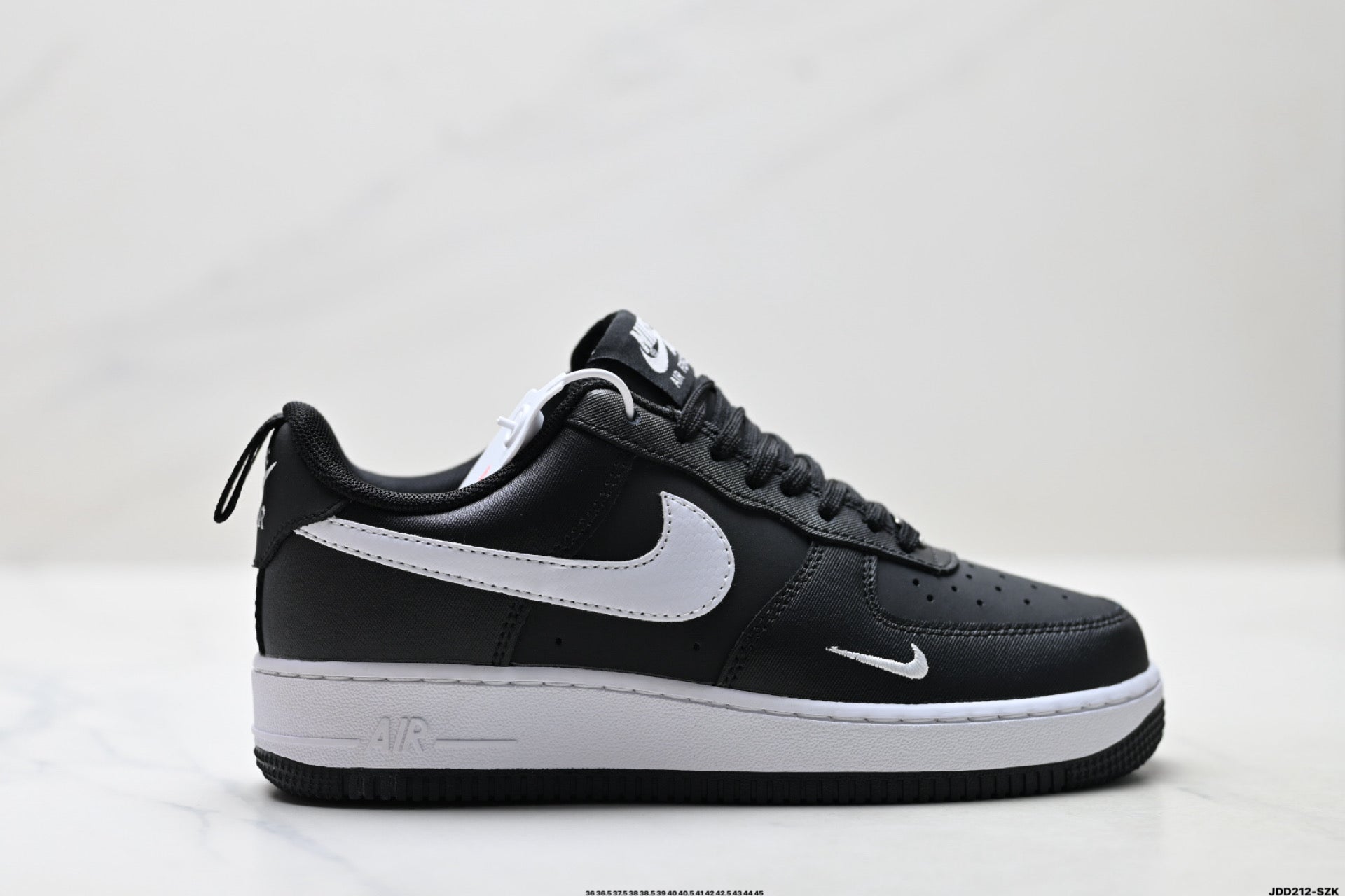 Nike Air Force 1 '07 – Low Top Classic Sneaker IR5599-002
