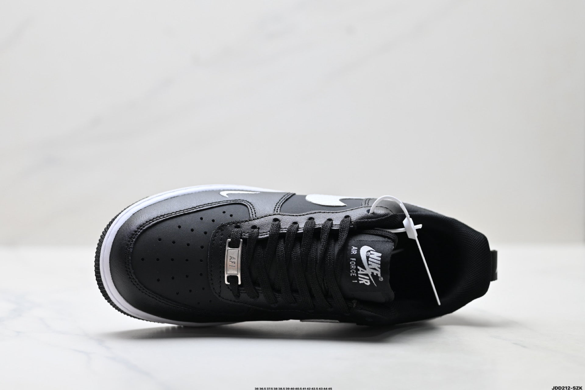 Nike Air Force 1 '07 – Low Top Classic Sneaker IR5599-002