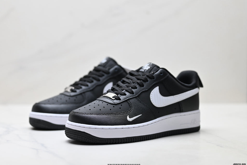 Nike Air Force 1 '07 – Low Top Classic Sneaker IR5599-002