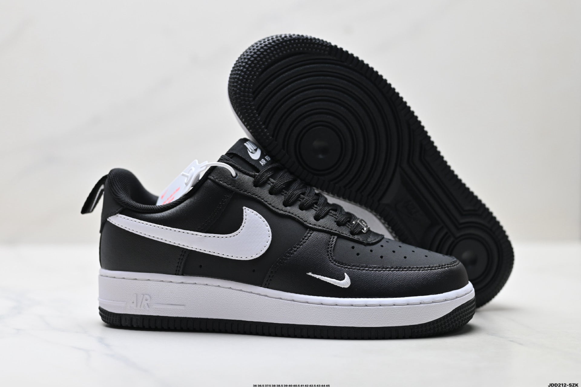 Nike Air Force 1 '07 – Low Top Classic Sneaker IR5599-002