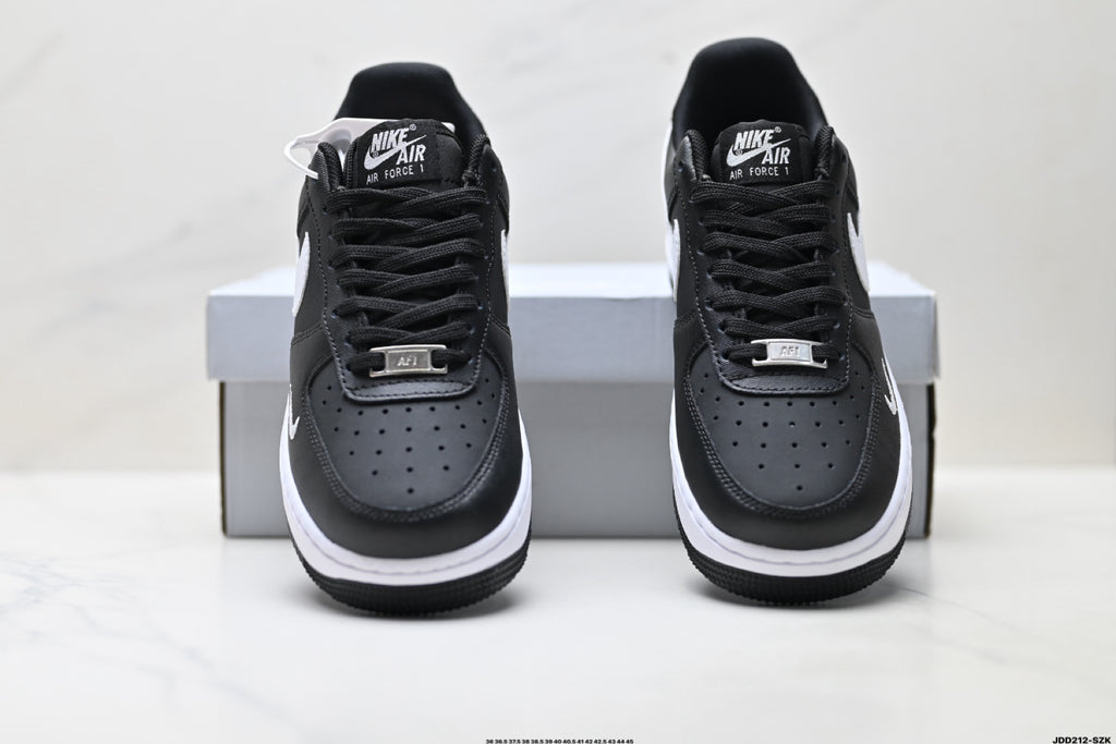 Nike Air Force 1 '07 – Low Top Classic Sneaker IR5599-002