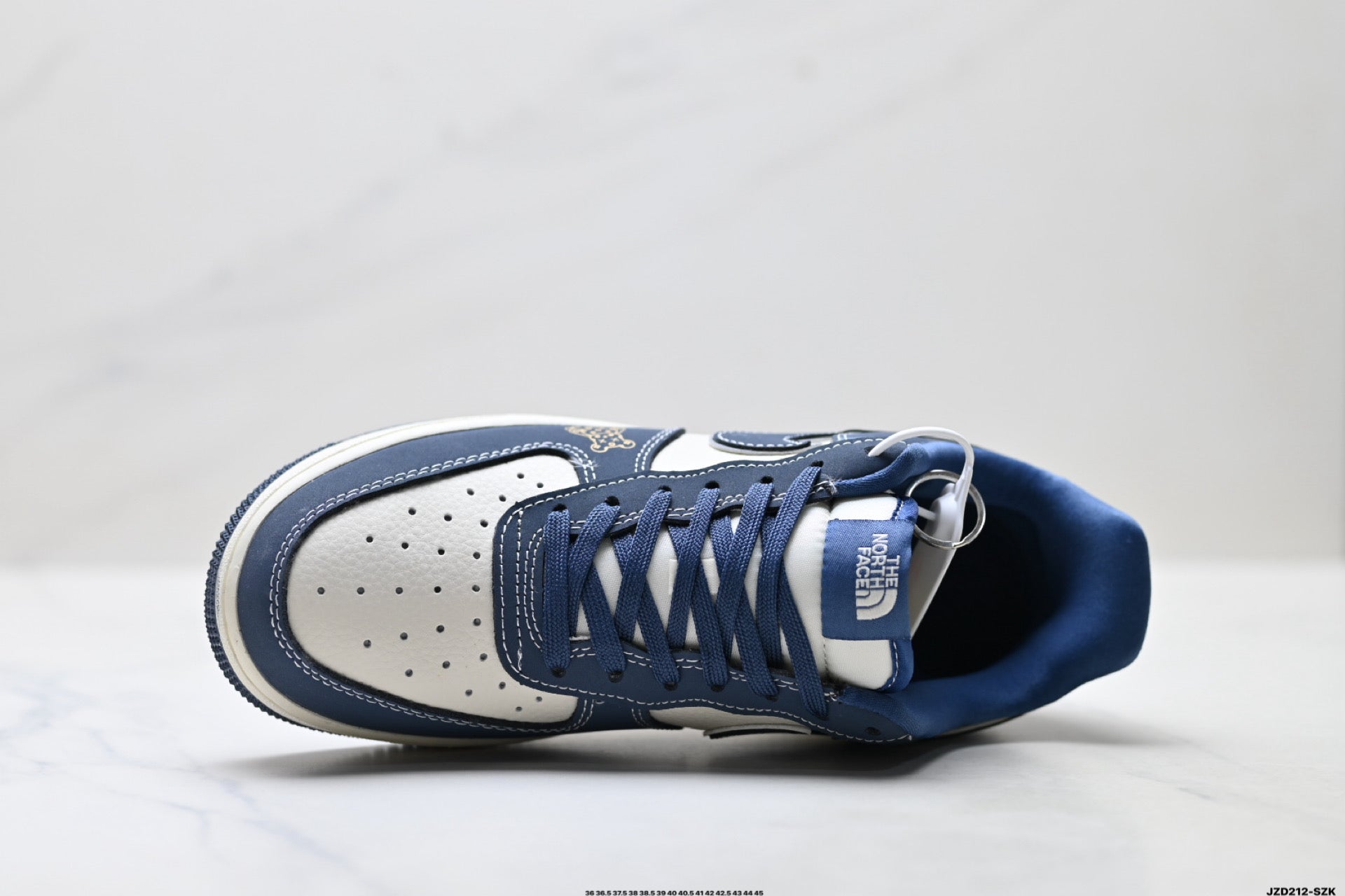 Nike Air Force 1 '07 – Low Top Classic SneakerKK1988-053