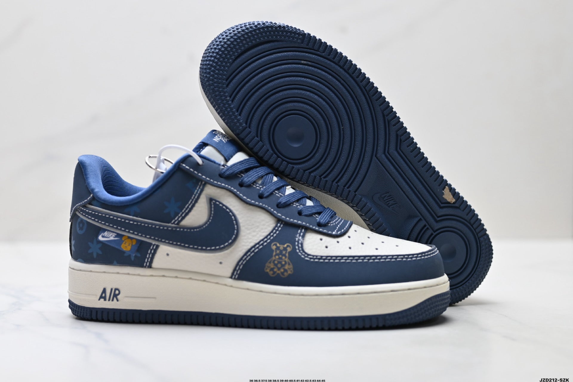 Nike Air Force 1 '07 – Low Top Classic SneakerKK1988-053
