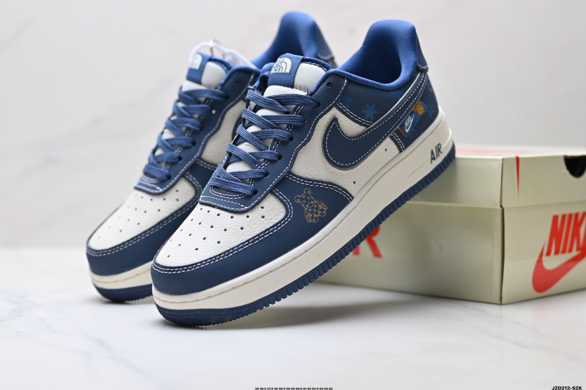 Nike Air Force 1 '07 – Low Top Classic SneakerKK1988-053