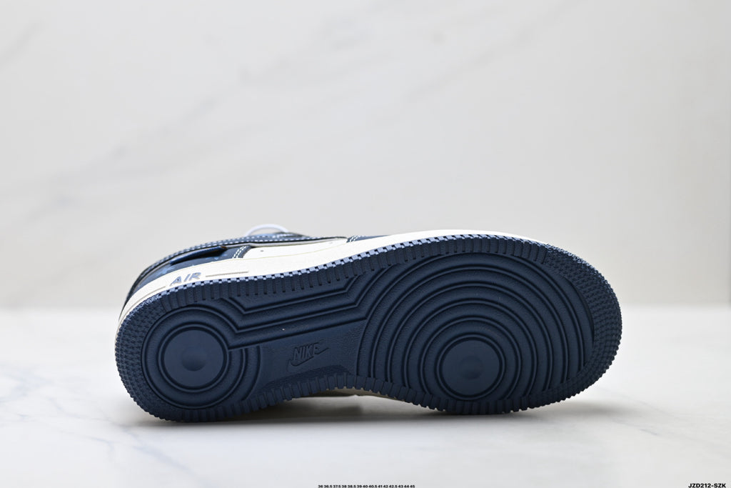 Nike Air Force 1 '07 – Low Top Classic SneakerKK1988-053