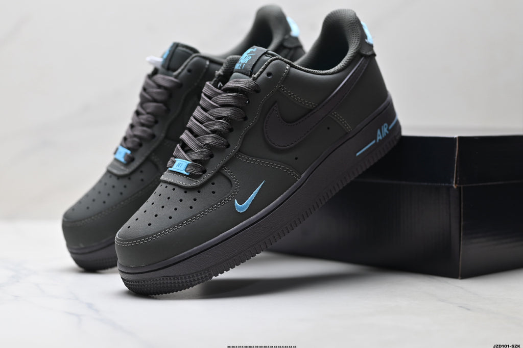 Nike Air Force 1 '07 – Low Top Classic Sneaker IV4682-060