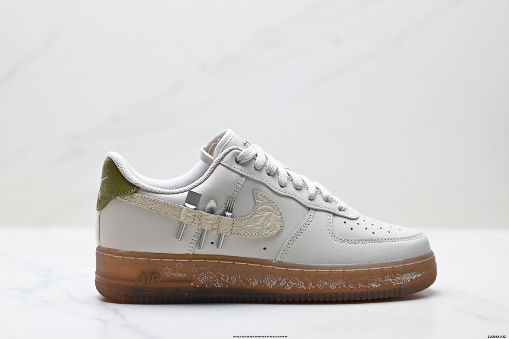 Nike Air Force 1 '07 – Low Top Classic Sneaker lO7688-921