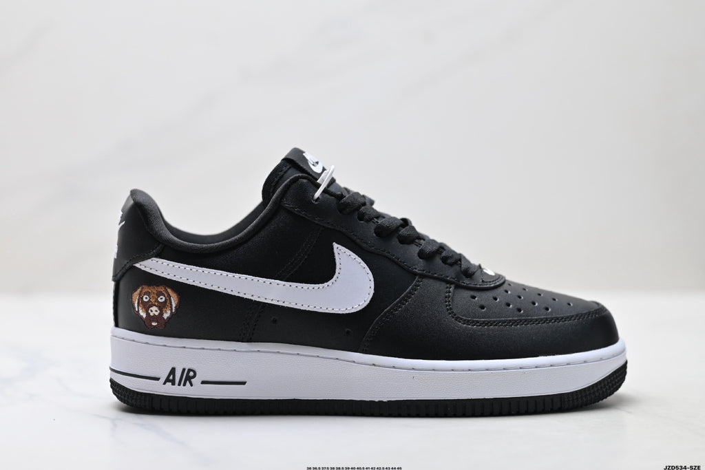 Nike Air Force 1 '07 – Low Top Classic Sneaker IV3238-100