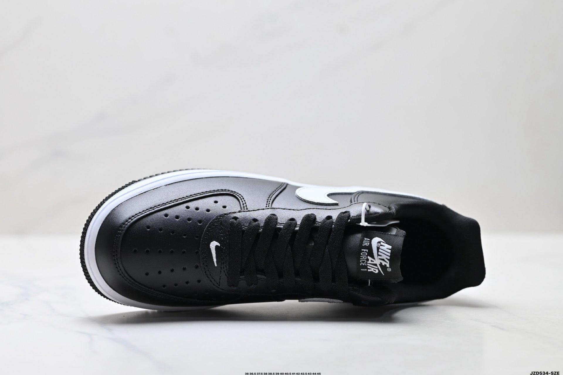 Nike Air Force 1 '07 – Low Top Classic Sneaker IV3238-100