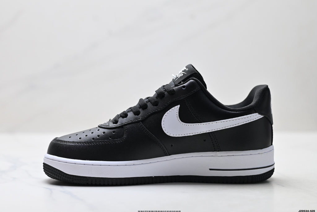 Nike Air Force 1 '07 – Low Top Classic Sneaker IV3238-100