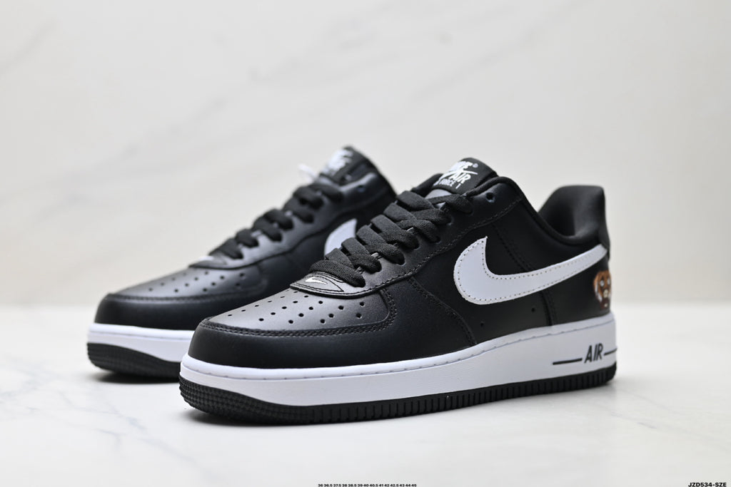 Nike Air Force 1 '07 – Low Top Classic Sneaker IV3238-100