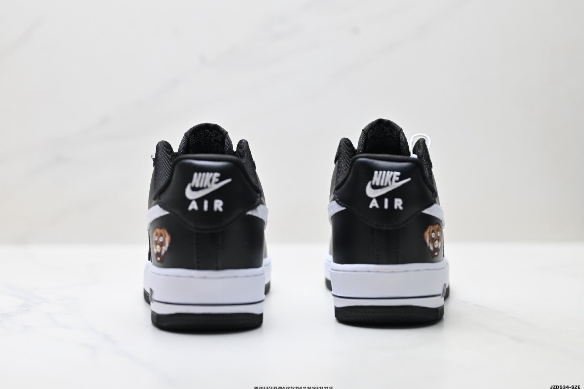 Nike Air Force 1 '07 – Low Top Classic Sneaker IV3238-100