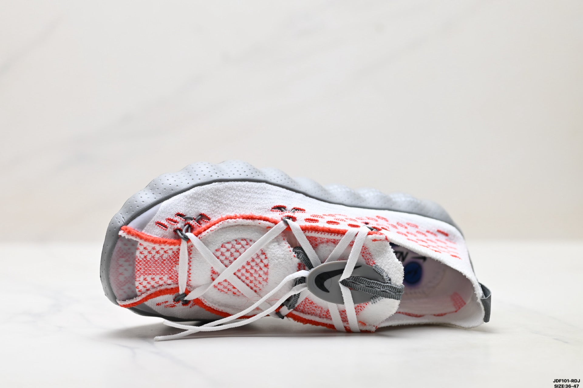 Nike Mind 002 Training Shoe  IQ8504-004Red and white