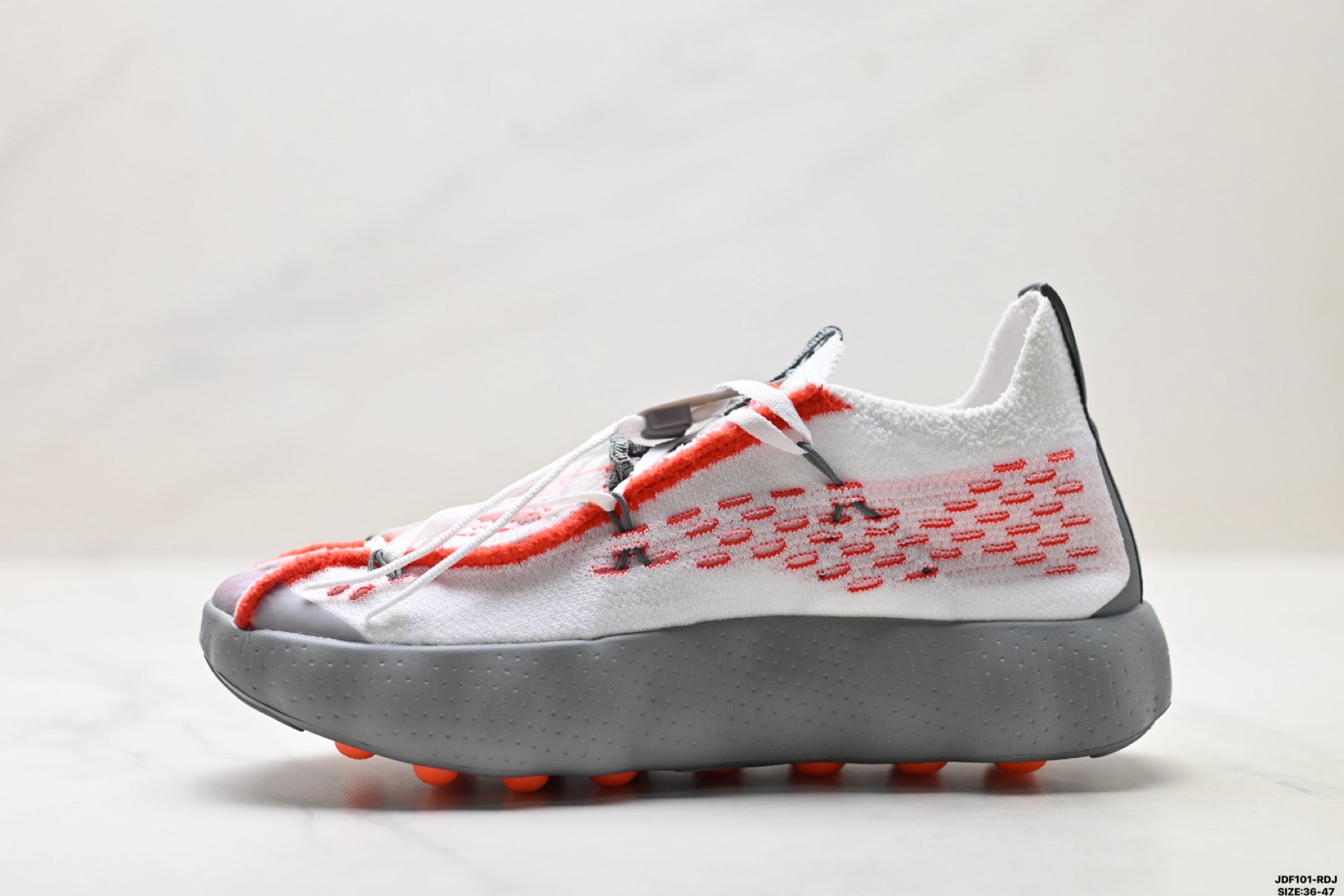 Nike Mind 002 Training Shoe  IQ8504-004Red and white