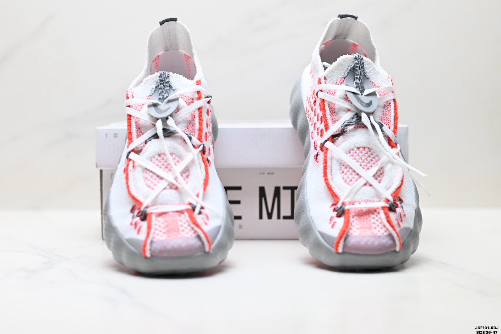 Nike Mind 002 Training Shoe  IQ8504-004Red and white