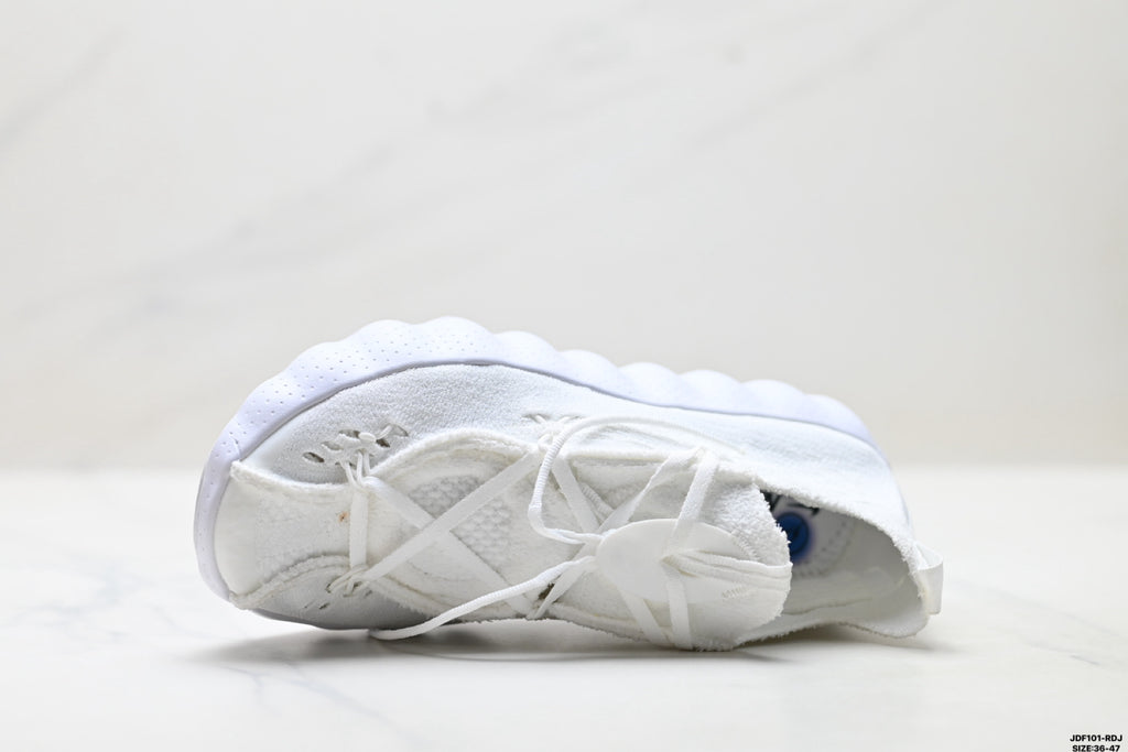 Nike Mind 002 Training Shoe  IQ8504-004White and Blue