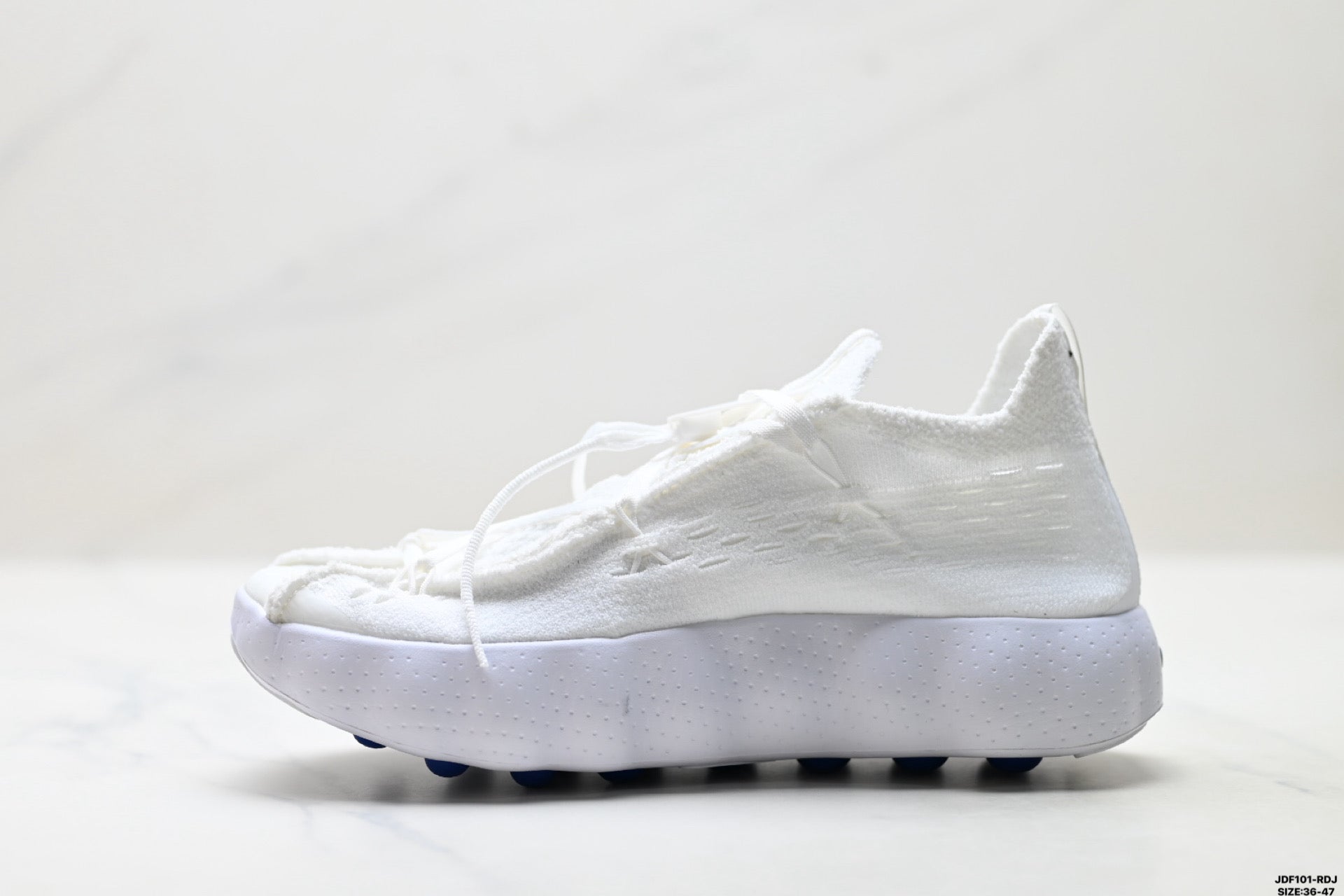 Nike Mind 002 Training Shoe  IQ8504-004White and Blue