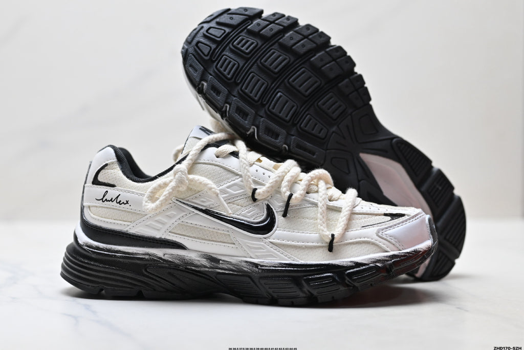 Nike Initiator 'DIY Custom' Low Top Sneaker – 394055-001Black rice