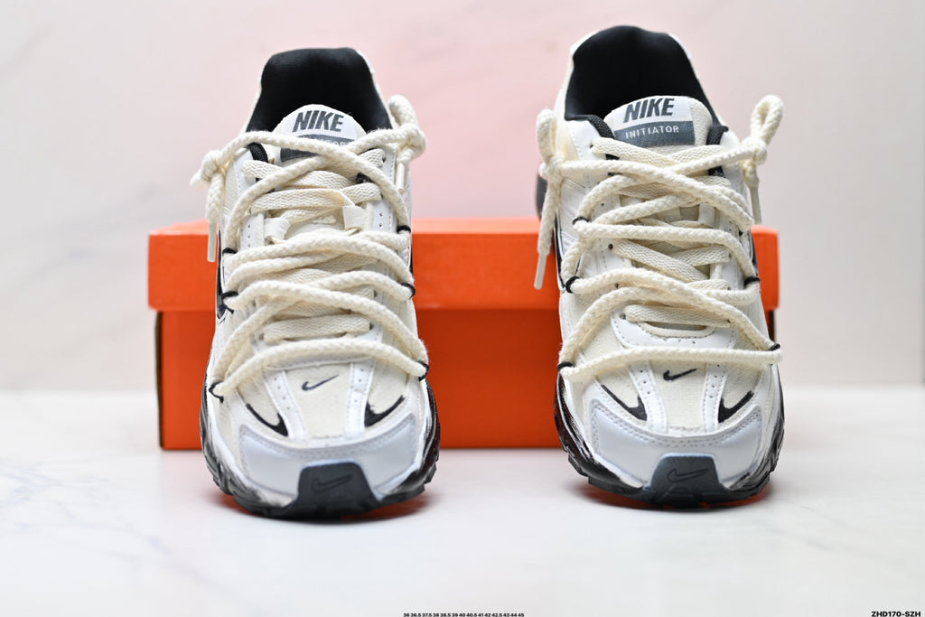 Nike Initiator 'DIY Custom' Low Top Sneaker – 394055-001Black rice